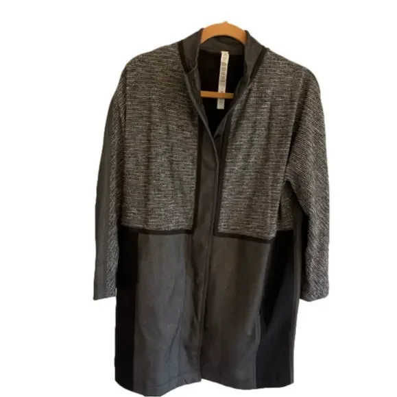 Lululemon jacket - Picture 2 of 8